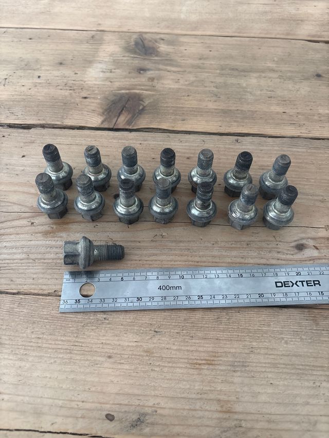 15 Tuercas Rueda M14x1.5 para Mercedes Vito