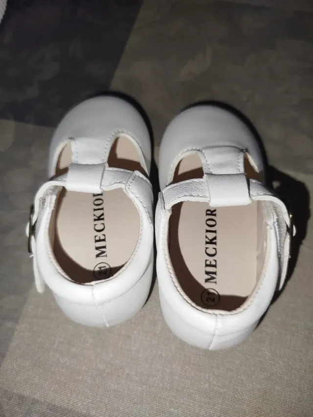 Zapatillas niño blancas T-bar talla 21
