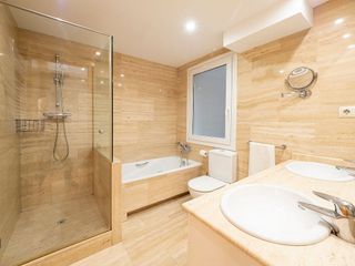 Piso en venta en La Nova Esquerra de l'Eixample en Barcelona