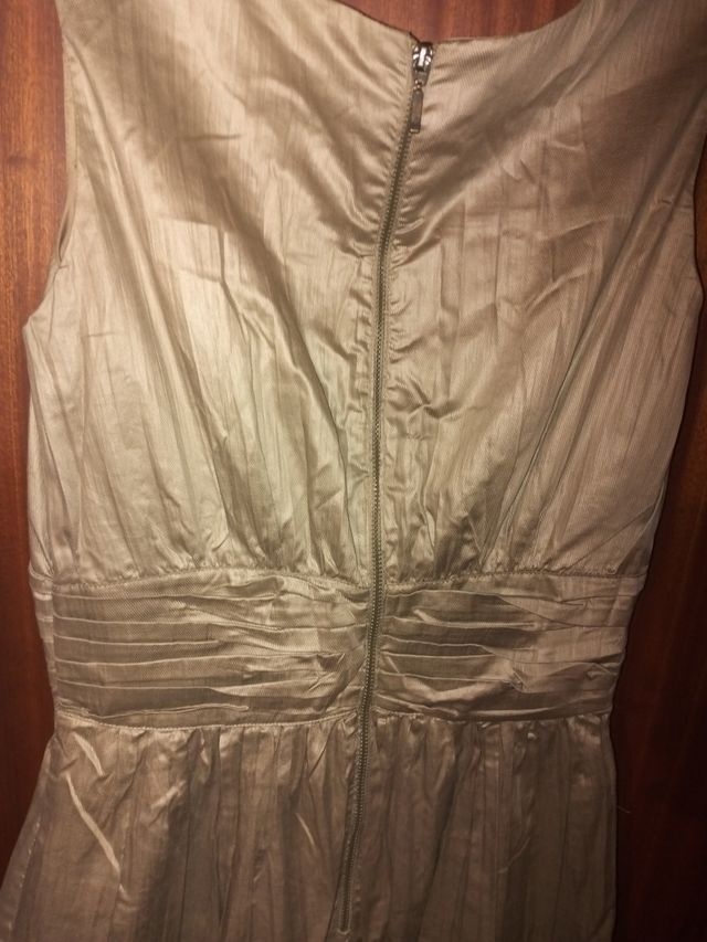 Vestido fiesta verde oliva