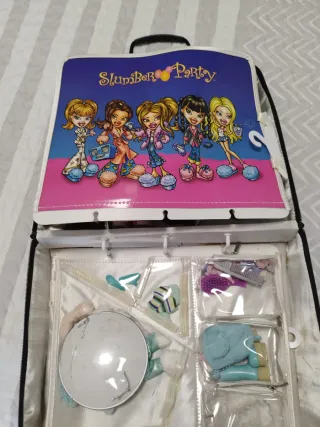 Muñecas Bratz con accesorios y maletín, negociable