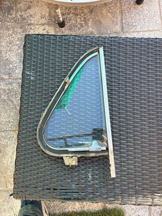 Ventanillas SEAT 600 Triangulares