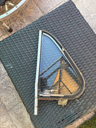 Ventanillas SEAT 600 Triangulares
