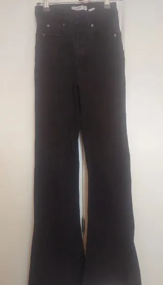 Pantalón campana Pull&Bear Talla 32