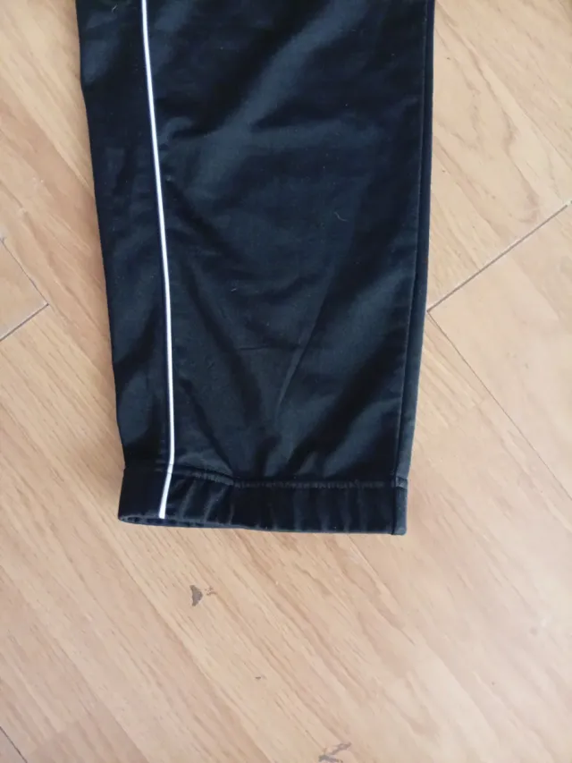 Pantalón Adidas Negro con Raya Blanca talla L