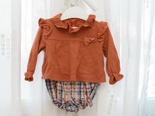 Conjunto teja con braguita - 12 meses