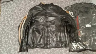 Chaqueta de piel para moto