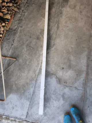 Regleta blanca para cables