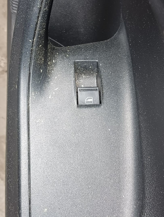 MANDO ELEVALUNAS DELANTERO DERECHO SEAT IBIZA (6P