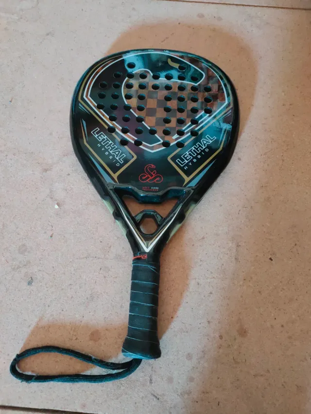 Pala de pádel Víbora Lethal Hybrid
