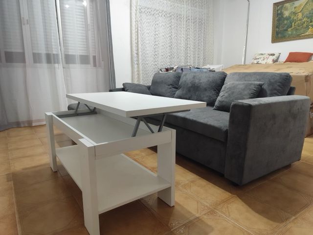 Mesa de centro de madera blanca