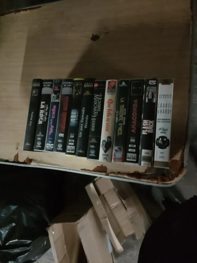 Lote de 12 Películas VHS Variadas