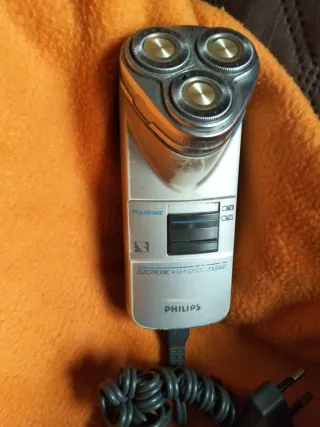 Máquinas de afeitar Philips y Braun