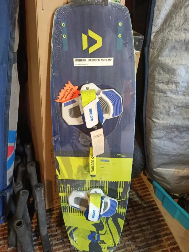 Tabla Kitesurf Duotone Iniciación