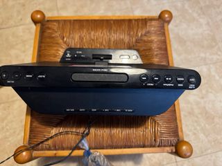 Radio Reloj Sony ICF-DS15IPN con Base de Carga