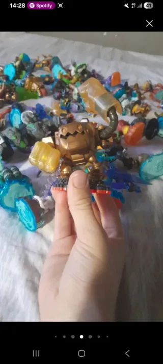 (NEGOCIABLE)Gran lote de 75 Skylanders