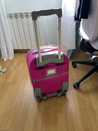 Maleta de viaje rosa