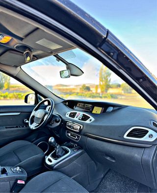 Renault Scenic 2011