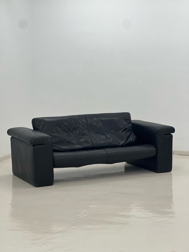 Sofá Modelo “6800” Rolf Benz Piel Negro 2000’s