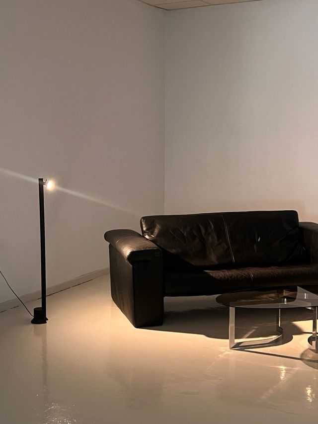 Sofá Modelo “6800” Rolf Benz Piel Negro 2000’s