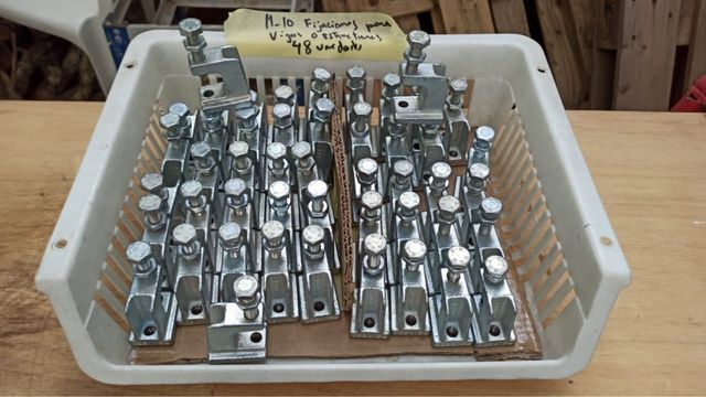 Fijaciones M10 para Vigas y Estructuras (48 uds)