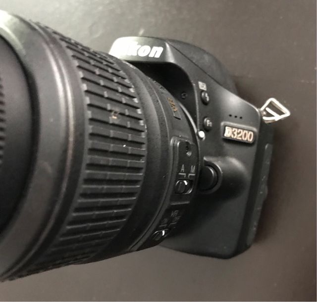 Cámara Nikon D3200 Kit + Accesorios