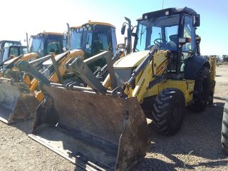 Retroexcavadora New Holland B100 CLR