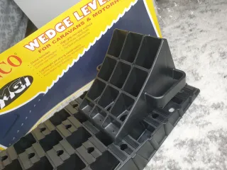 Juego Calzos Niveladores Milenco Caravanas