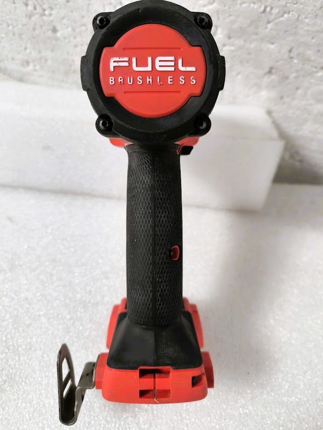 Llave de Impacto Milwaukee M18 FMTIW2F12 - 881Nm