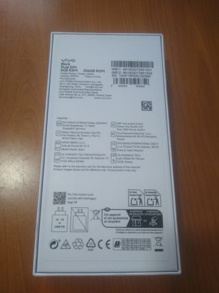 Telefono cellulare verde Vivo Y29s 5G