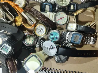Lote 50 relojes variados (3kg)