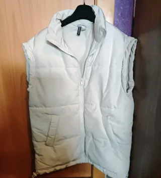 Chaleco oversize H&M beige talla única