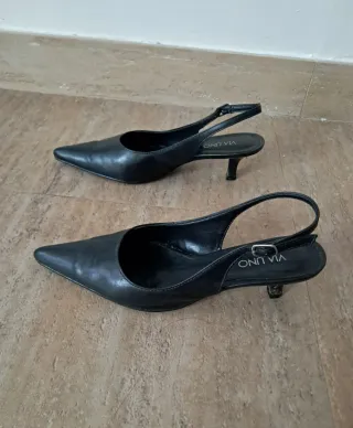 Zapatos tacón Via Uno Talla 37 Negros