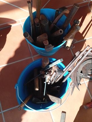 Lote de aperos antiguos para coleccionismo