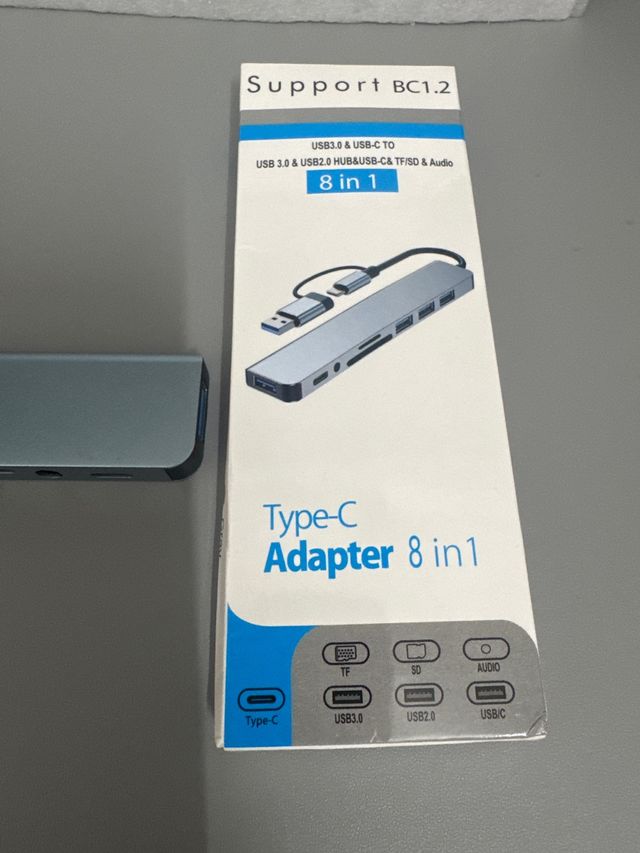Adaptador USB-C 8 en 1