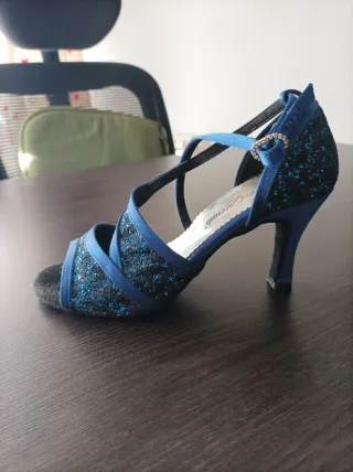 Zapatos de baile Roberto Garrudo azules y plateado