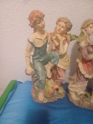 Lote 2 figuras antiguas decorativas