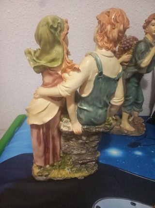 Lote 2 figuras antiguas decorativas