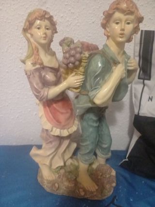 Lote 2 figuras antiguas decorativas