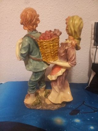 Lote 2 figuras antiguas decorativas