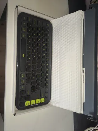 Teclado Inalámbrico Logitech POP Keys