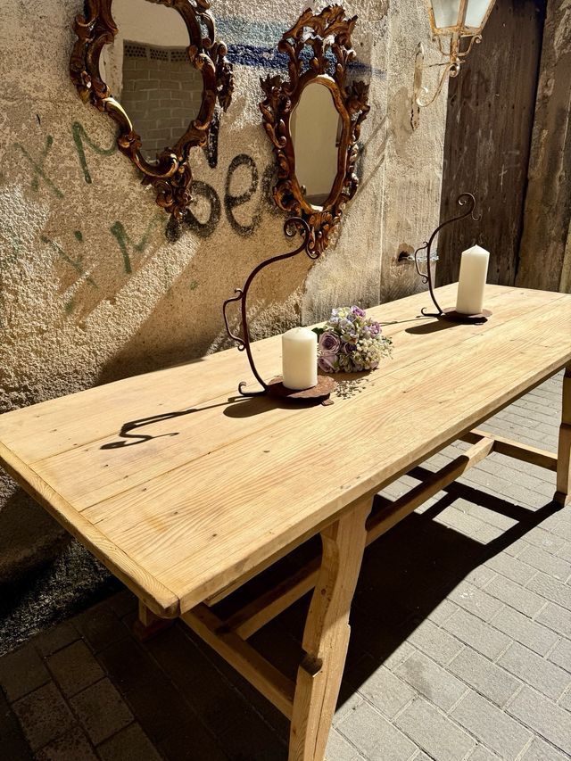 Mesa antigua tocinera rústica. “madera lavada”