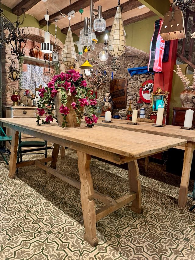 Mesa antigua tocinera rústica. “madera lavada”