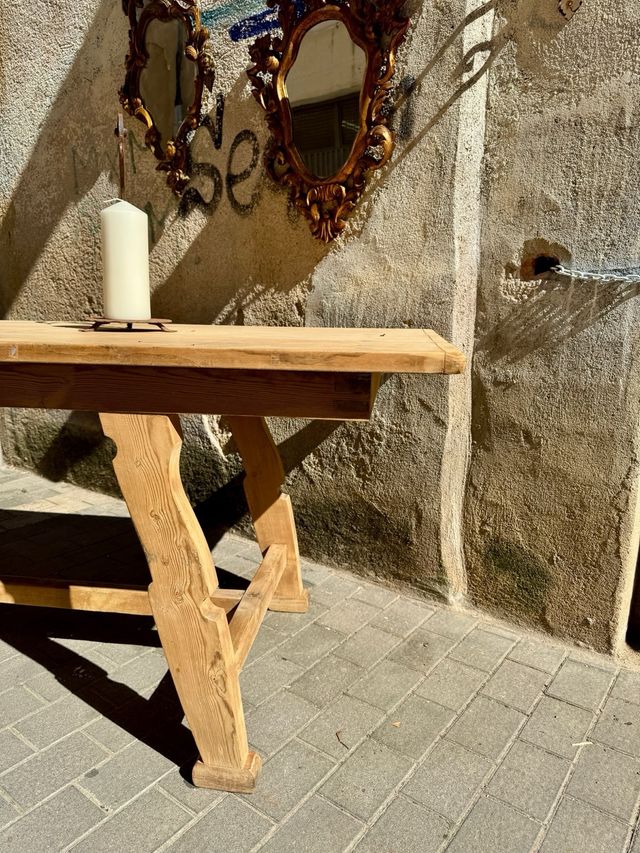 Mesa antigua tocinera rústica. “madera lavada”