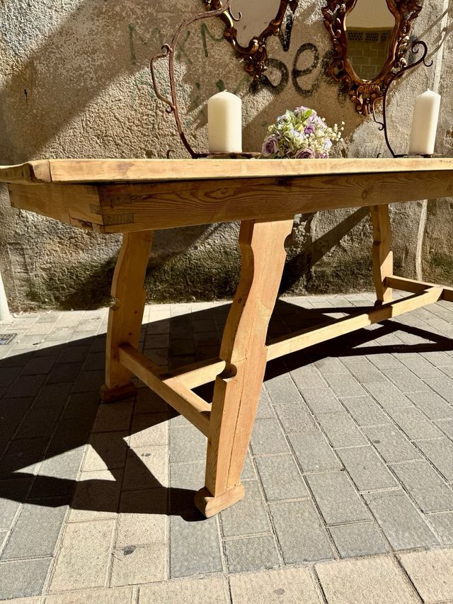 Mesa antigua tocinera rústica. “madera lavada”