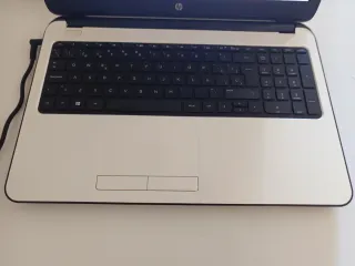 Portátil HP 15,6 Negro/Blanco