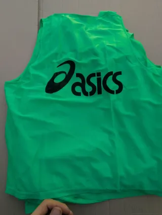 13 Petos casacche futbol Asics Talla XL NUEVE