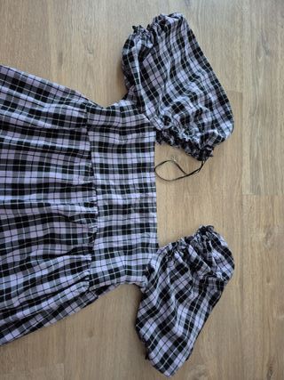 Vestido cuadros negros y morados