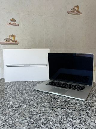 MacBook Pro Retina 15,4" (2012) – Caja Original