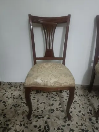 Sei sedie da pranzo in legno e tessuto